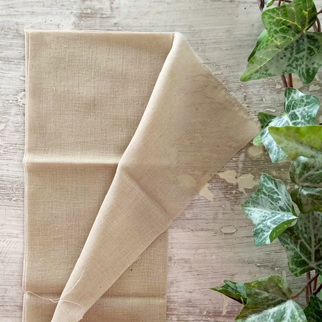 tela di garza beige aperta